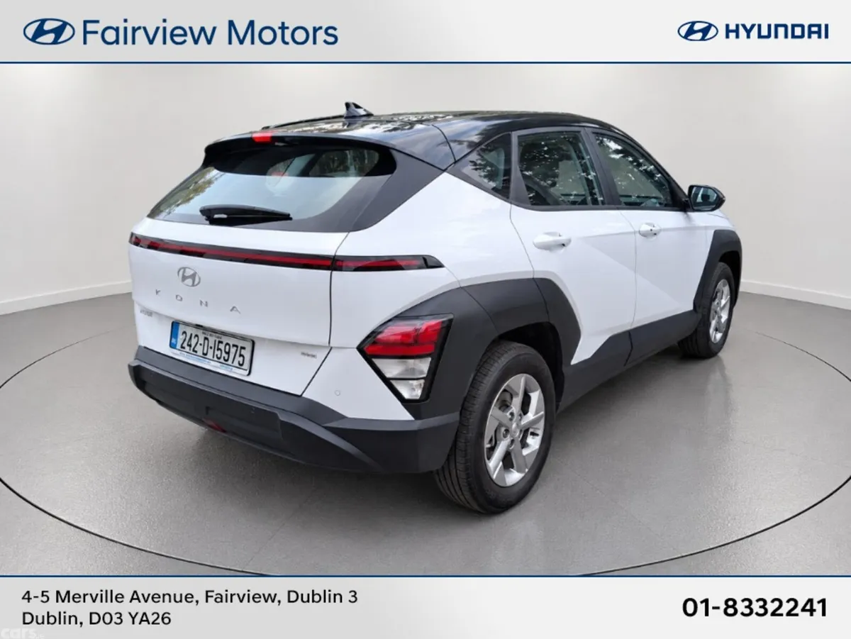 Hyundai KONA SUV, Petrol Hybrid, 2024, White