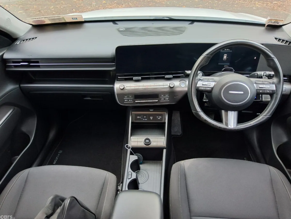Hyundai KONA SUV, Petrol Hybrid, 2024, White