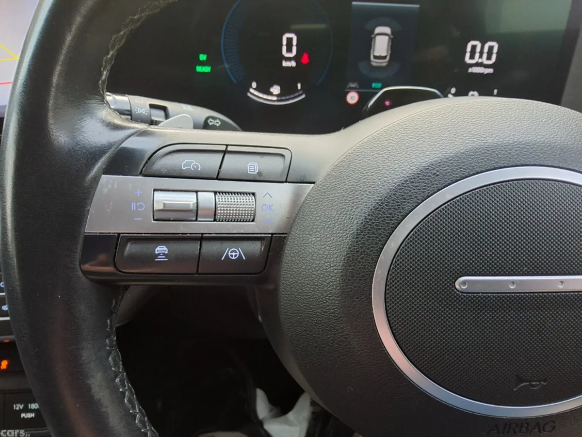 Hyundai KONA SUV, Petrol Hybrid, 2024, White