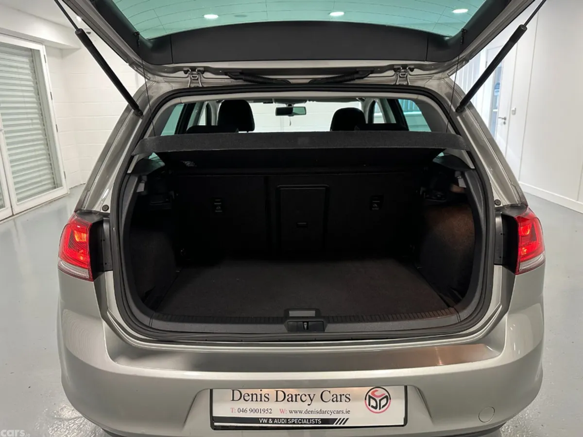 Volkswagen Golf Hatchback, Petrol, 2016, Silver