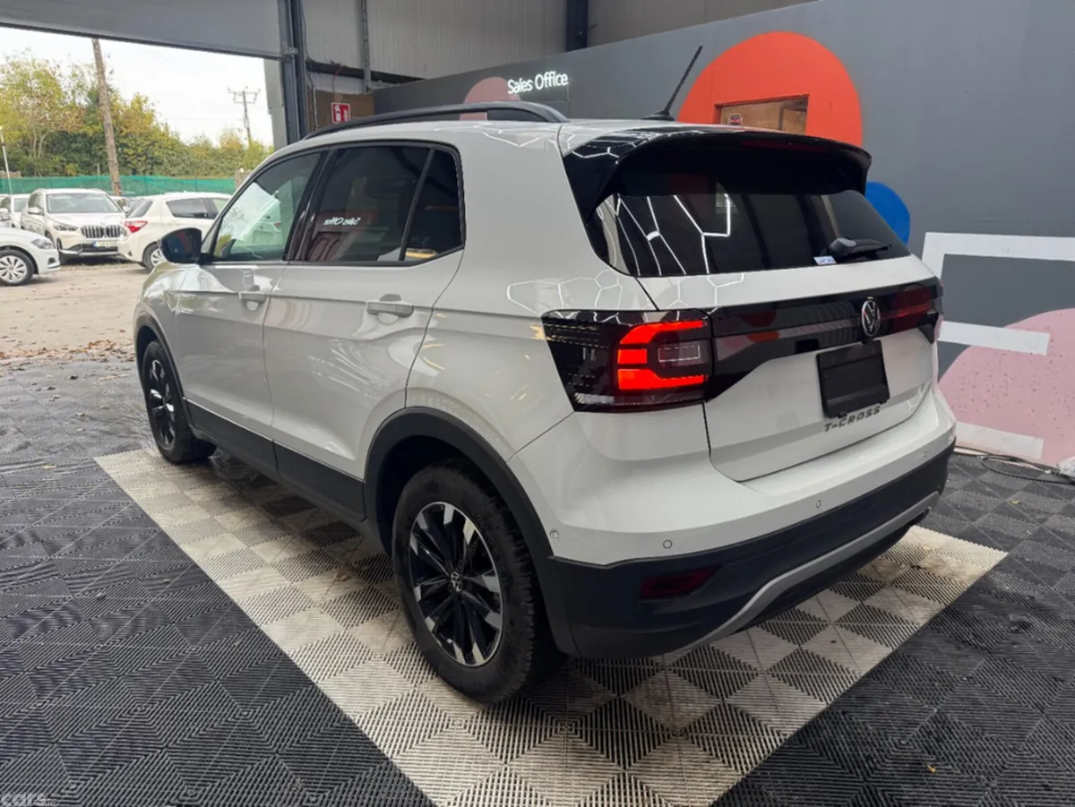 Volkswagen T-Cross SUV, Petrol, 2022, White