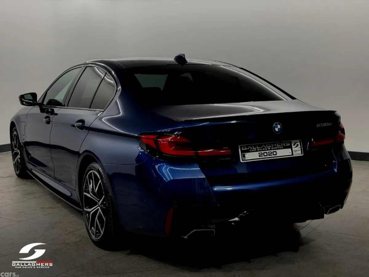 BMW 5-Series Saloon, Petrol Plug-in Hybrid, 2020, Blue