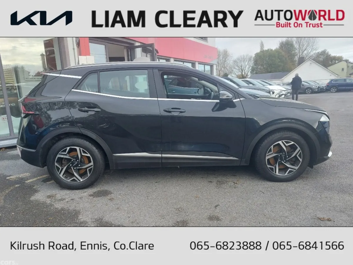 Kia Sportage MPV, Diesel, 2022, Black
