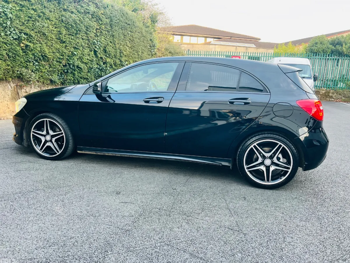 Mercedes-Benz A-Class Hatchback, Petrol, 2014, Black