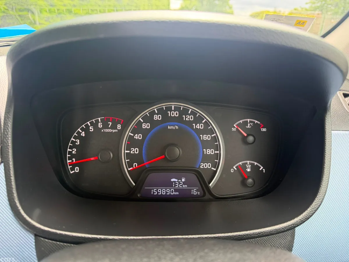 Hyundai i10 Hatchback, Petrol, 2019, White