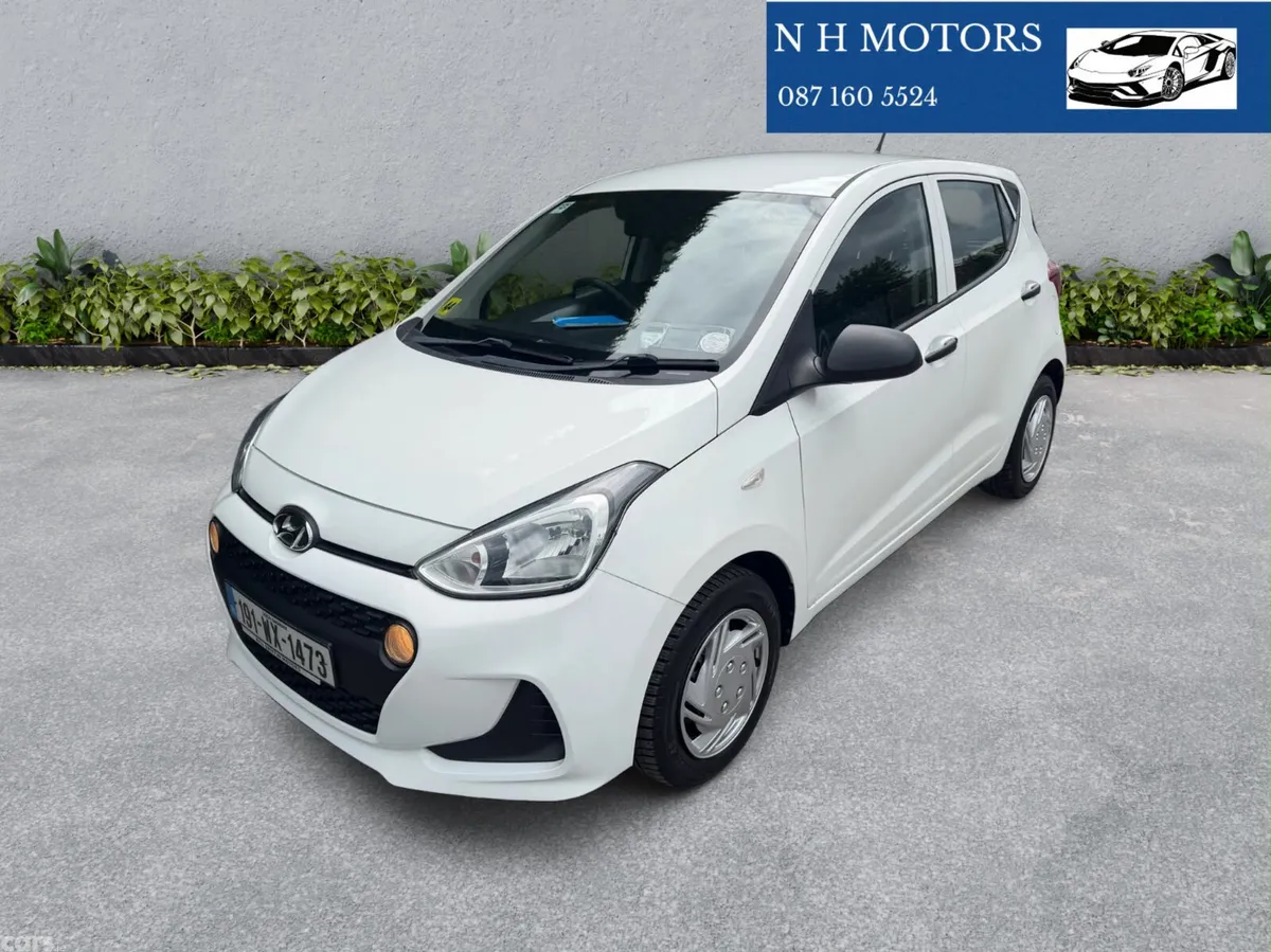 Hyundai i10 Hatchback, Petrol, 2019, White