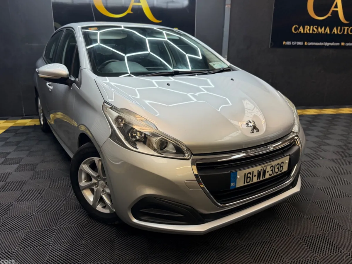 Peugeot 208 Hatchback, Petrol, 2016, Silver