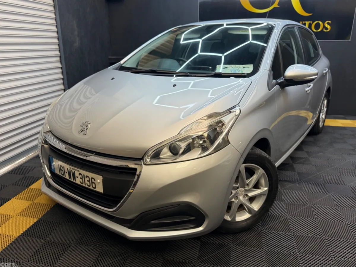Peugeot 208 Hatchback, Petrol, 2016, Silver