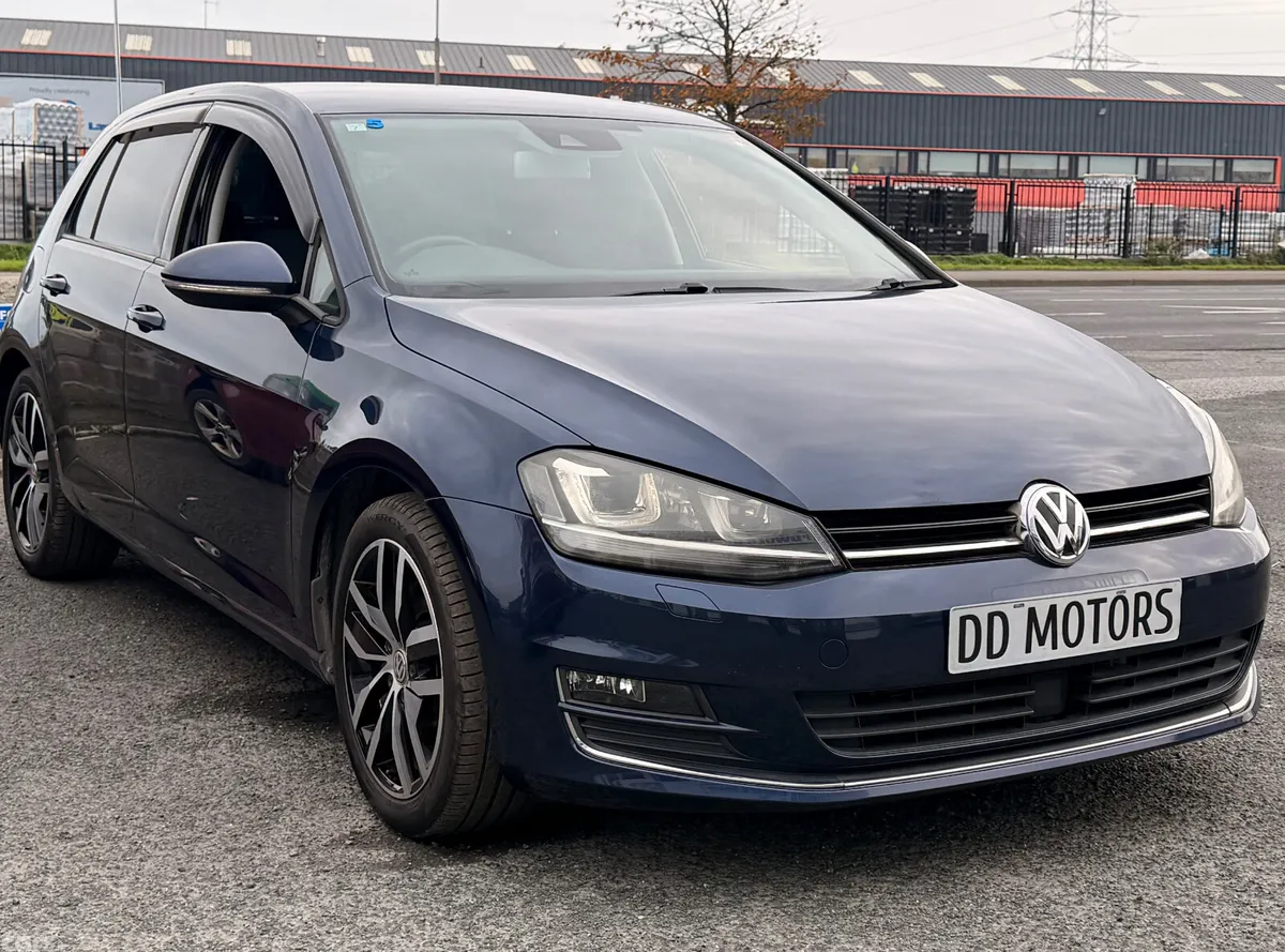 Volkswagen Golf Hatchback, Petrol, 2015, Blue