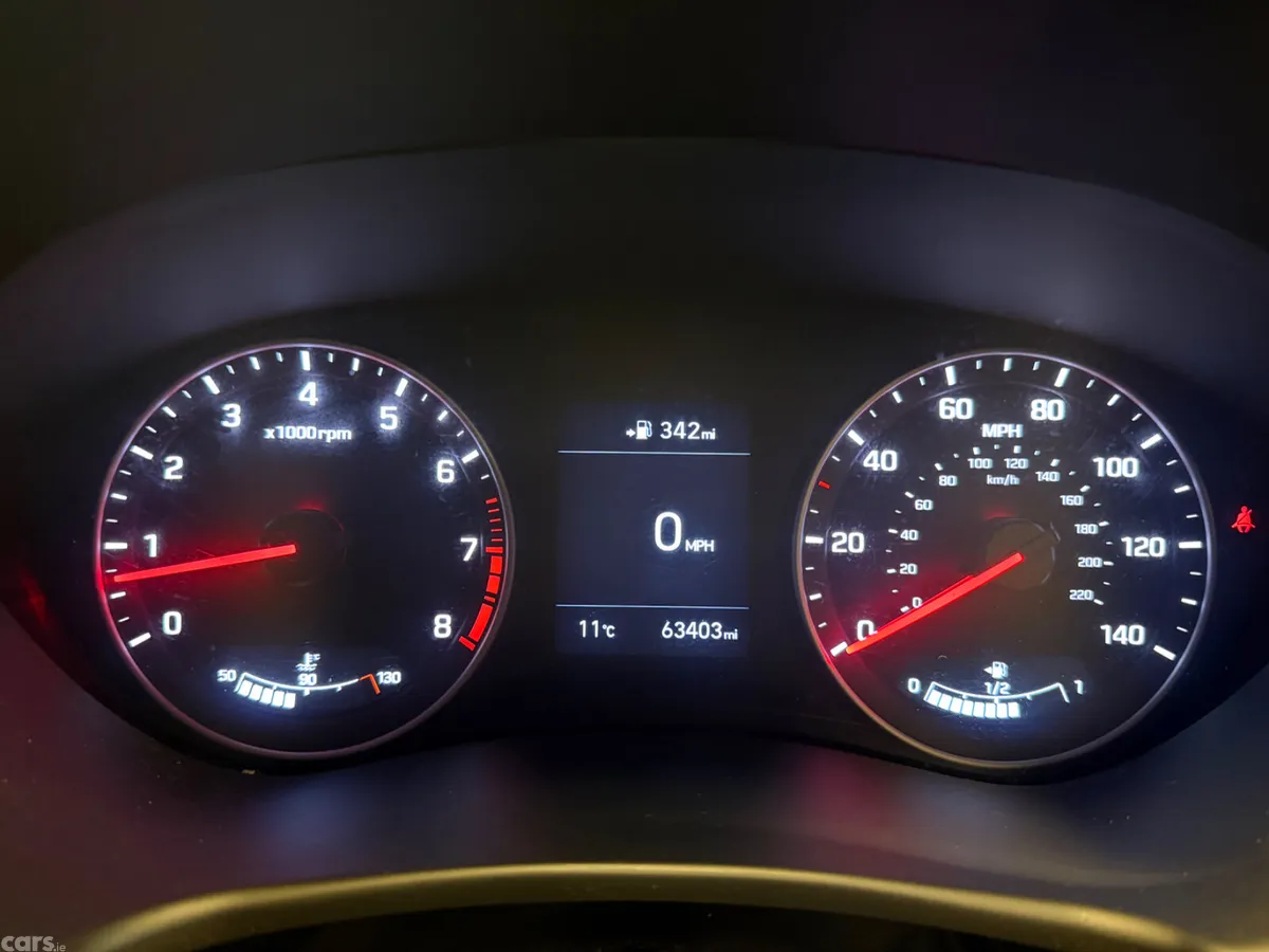 Hyundai i20 Hatchback, Petrol, 2019, Silver
