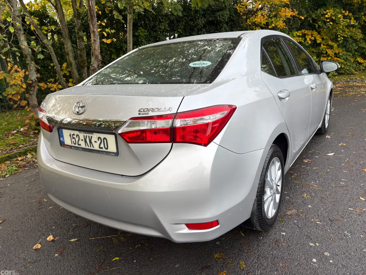 Toyota Corolla Saloon, Diesel, 2015, Silver