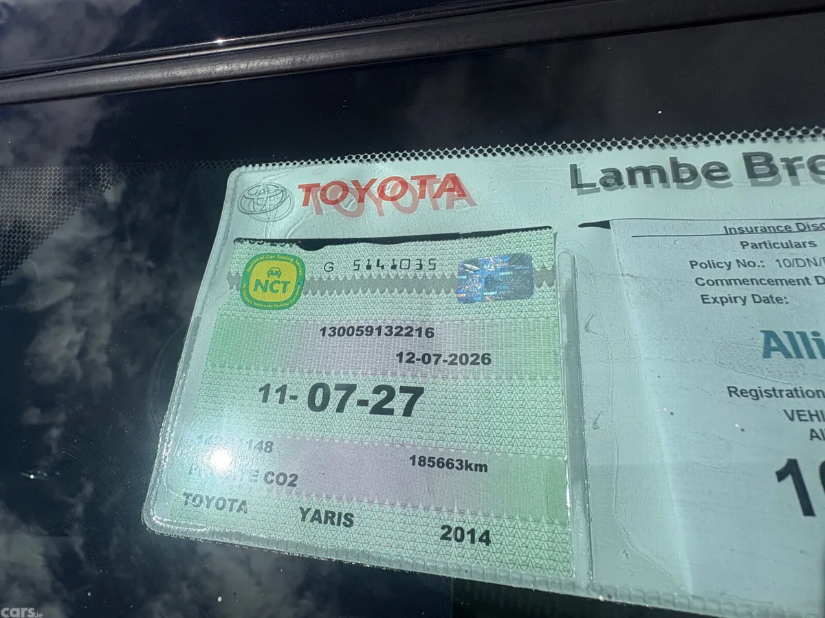Toyota Yaris Hatchback, Petrol, 2014, Black