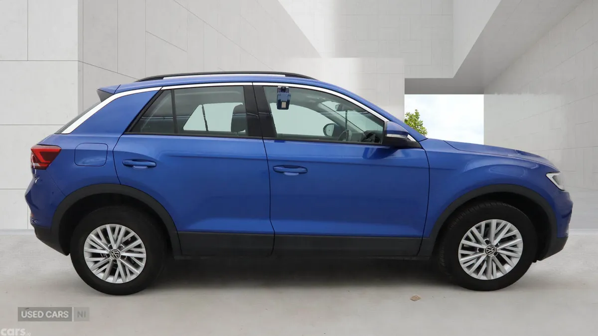Volkswagen T-Roc SUV, Diesel, 2023, Blue