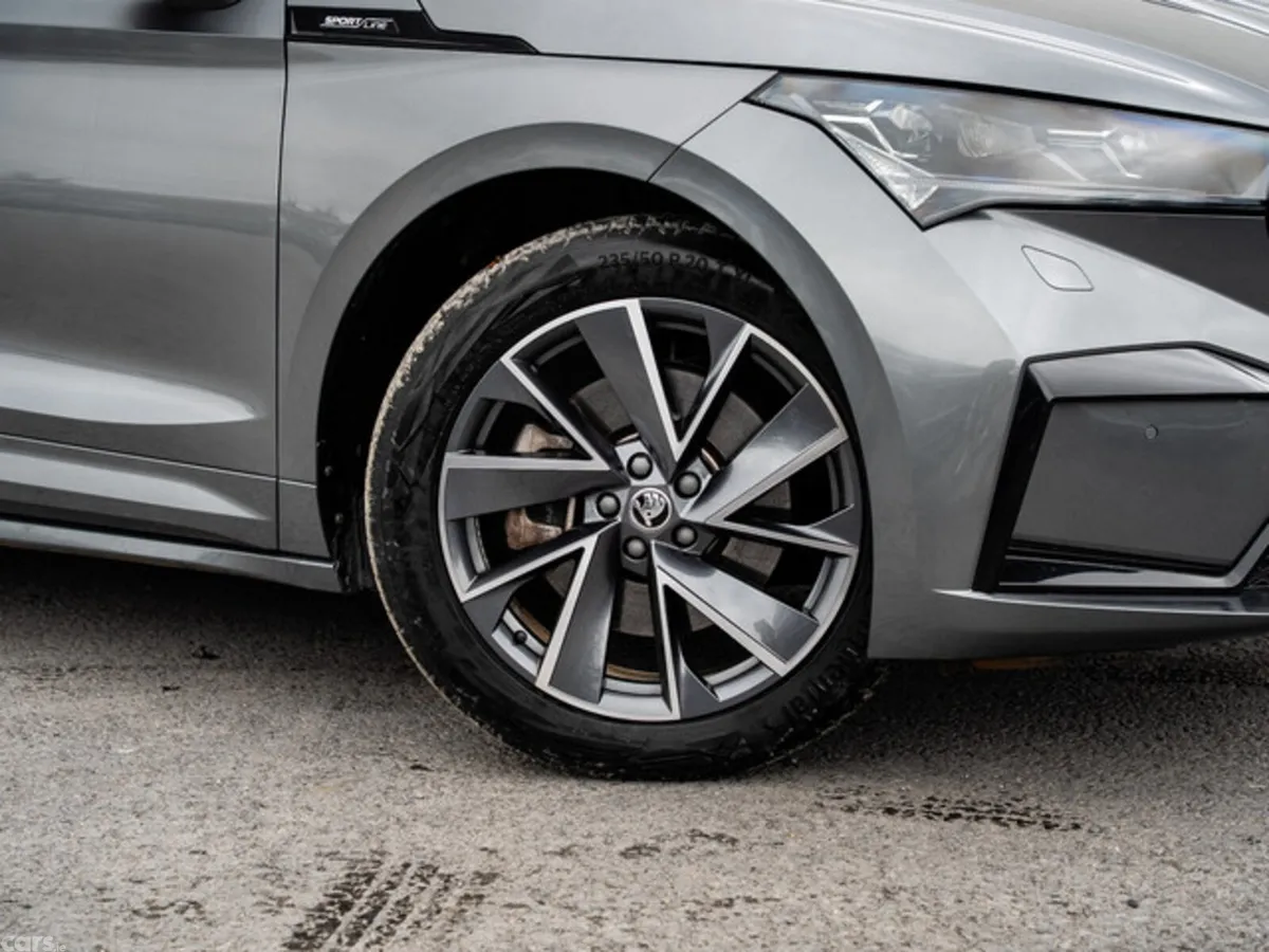 Skoda Enyaq Hatchback, Electric, 2025, Grey