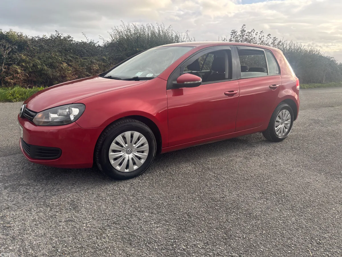 Volkswagen Golf Hatchback, Diesel, 2011, Red