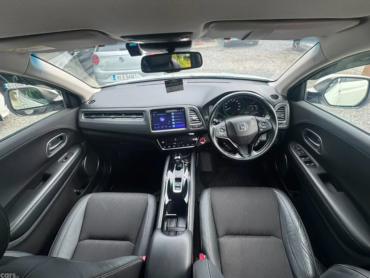 Honda Vezel Estate, Petrol Hybrid, 2019, White