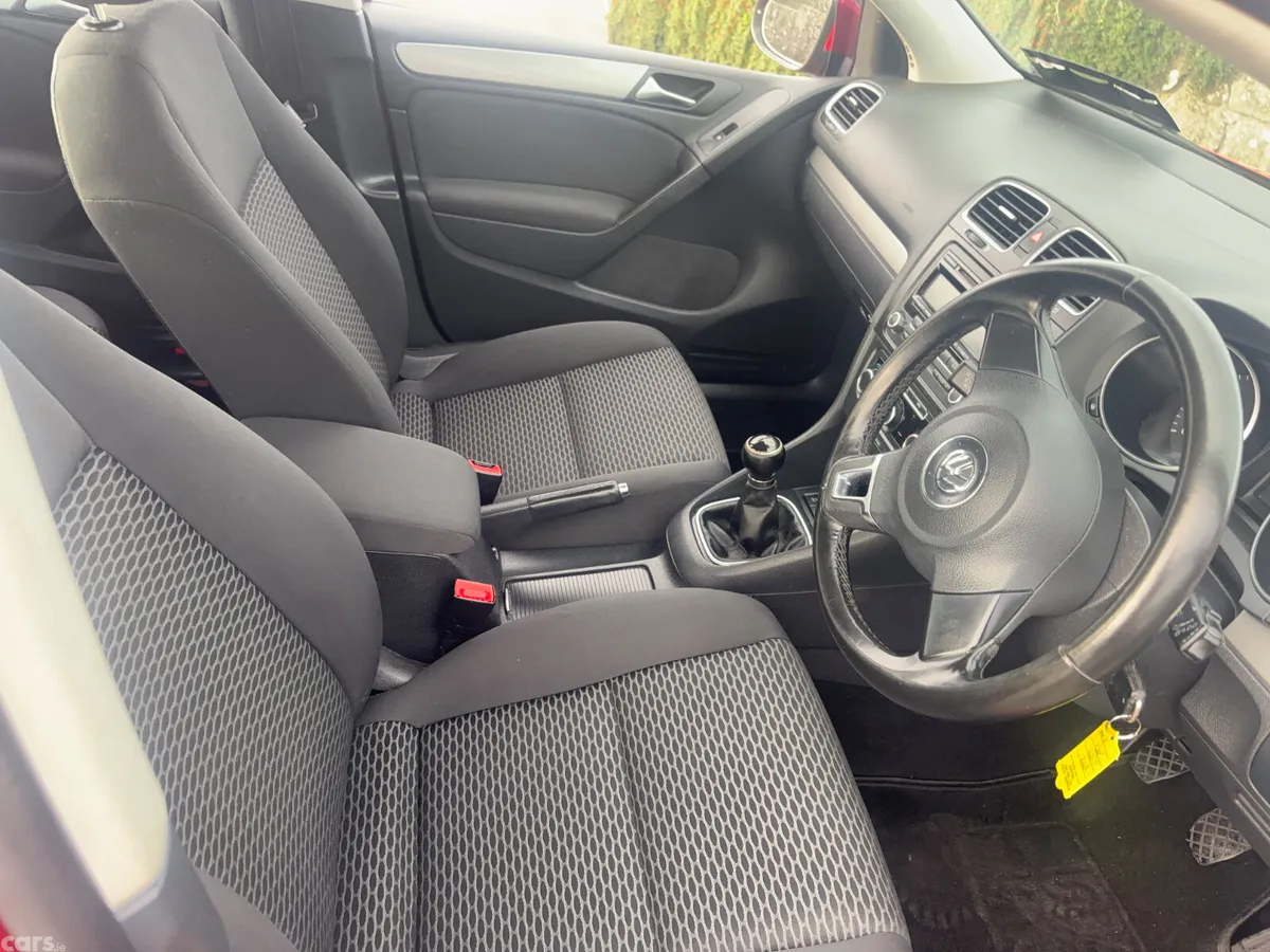Volkswagen Golf Hatchback, Diesel, 2011, Red