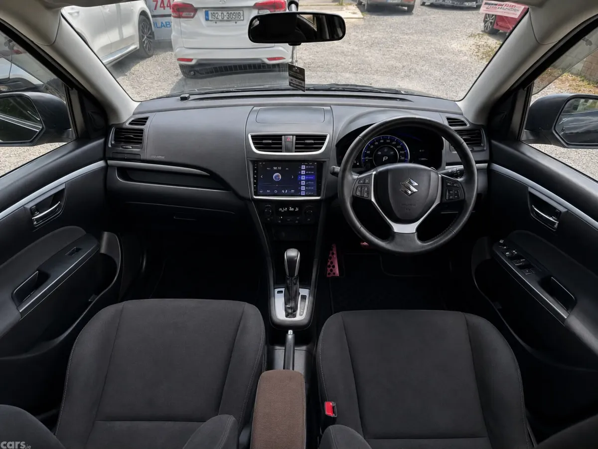 Suzuki Swift Hatchback, Petrol, 2015, Black
