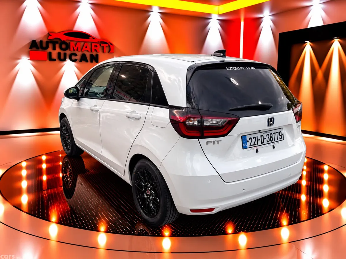Honda Fit Hatchback, Petrol Hybrid, 2022, White