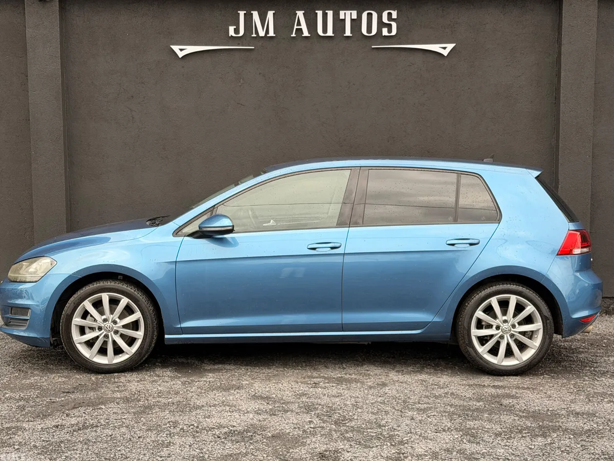 Volkswagen Golf Hatchback, Petrol, 2015, Blue