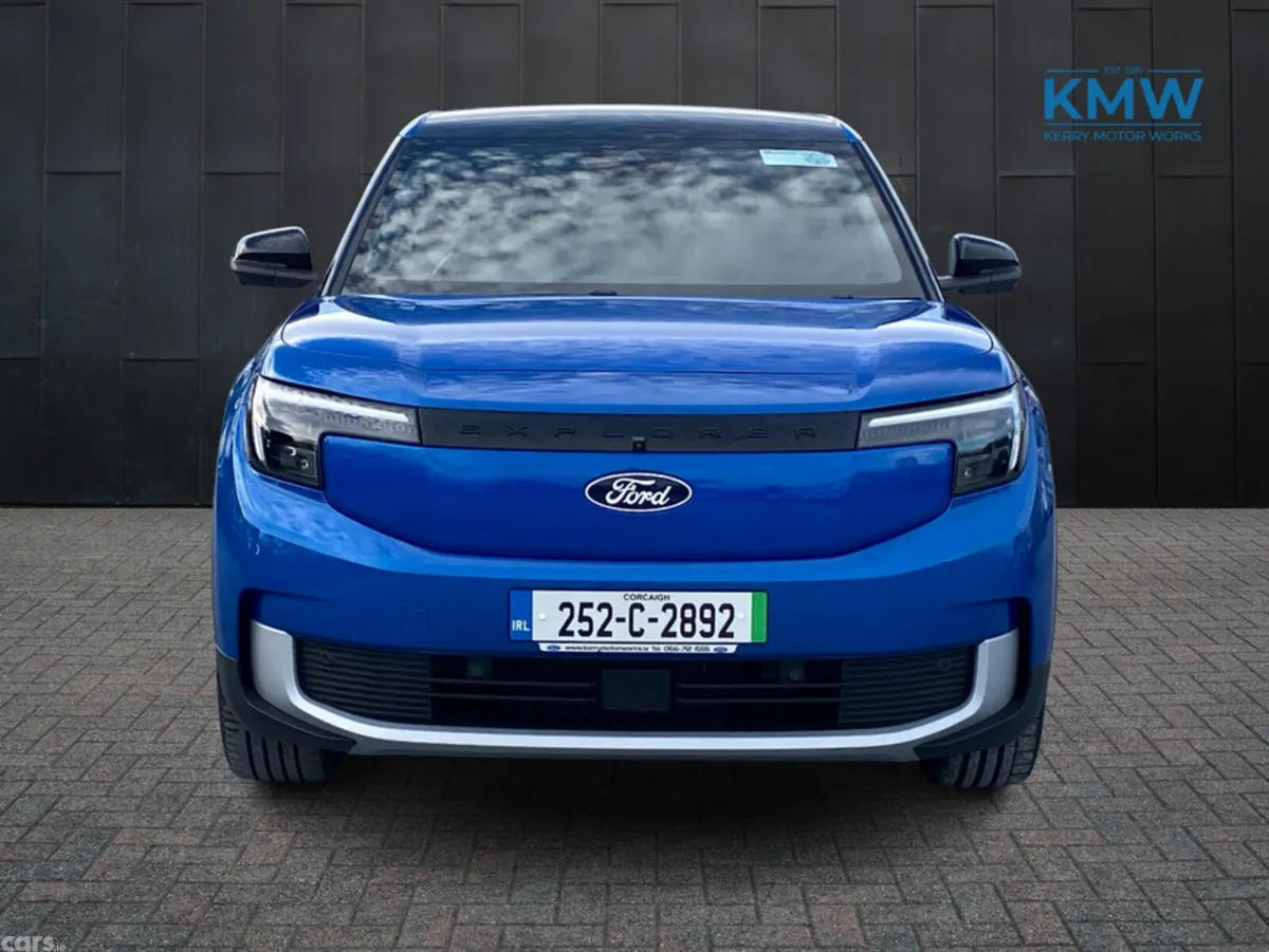 Ford Explorer SUV, Electric, 2025, Blue